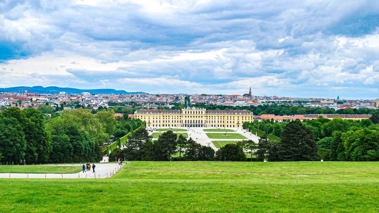Scenic historic view of the Royal Castle Warsaw from across the Vistula River